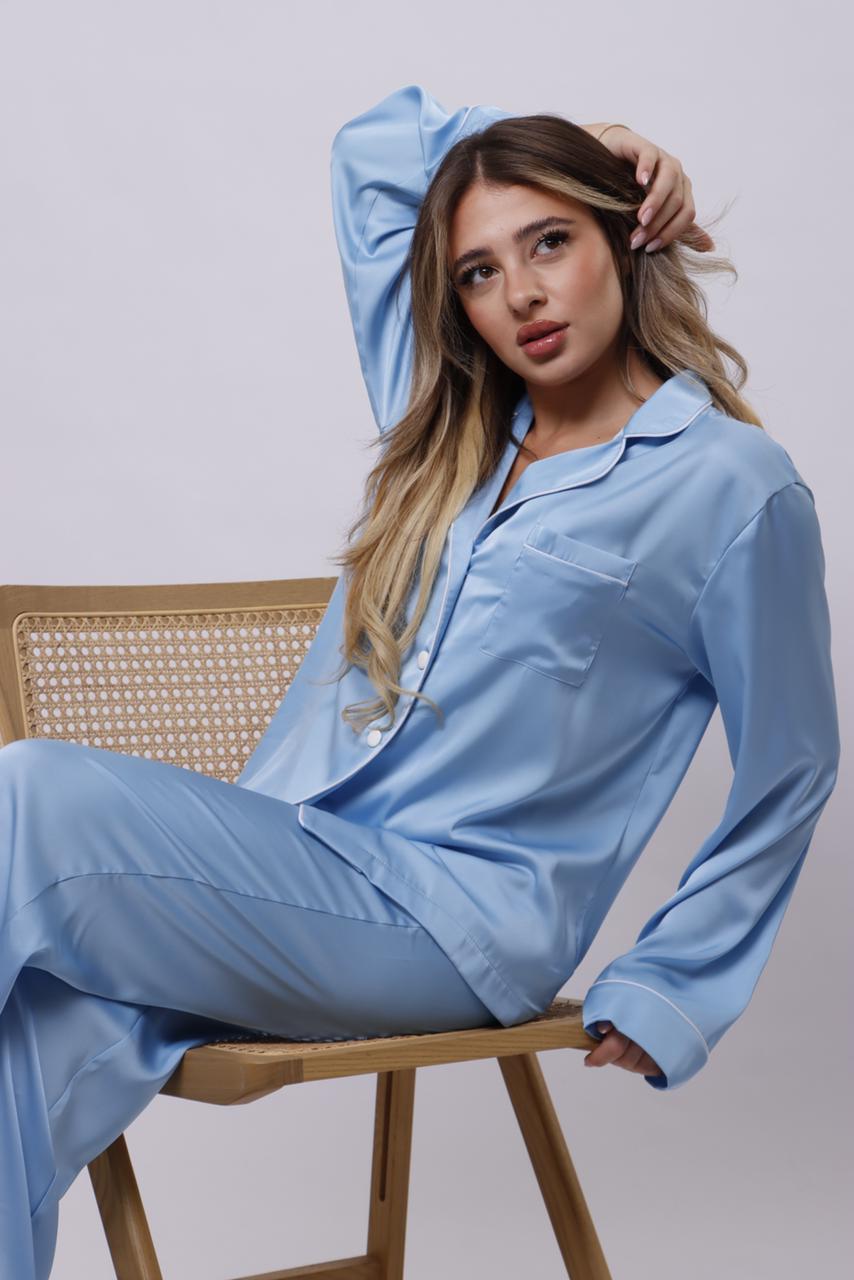 Baby blue feathered silk set
