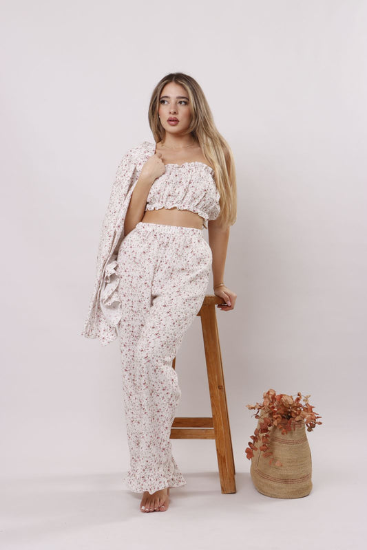 Whispering Roses ruffle set